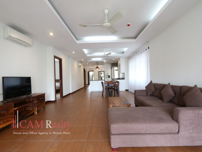 Near Russian Market| Spacious 3 bedrooms serviced apartment for rent in Phnom Penh| Rooftop pool & Gym