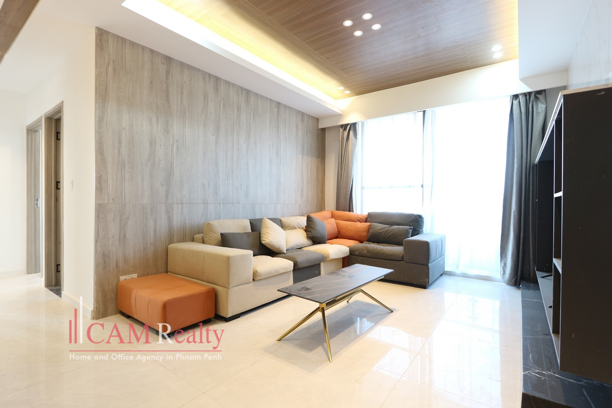 BKK1| 3 bedrooms serviced apartment for rent in Phnom Penh| Pool, Gym and Sky Bar