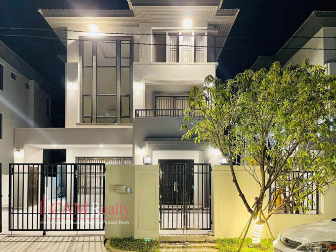 Queen Villa for rent in Sangkat Chrang Chomreh II, Khan Russei Keo, Phnom Penh