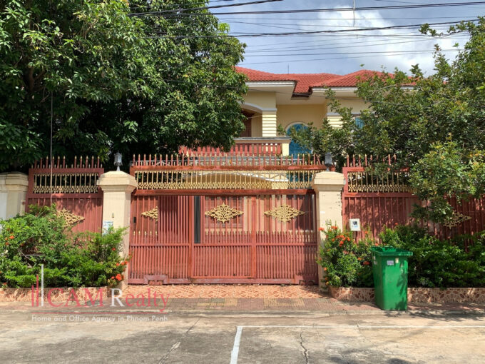 villa for rent in Chroy Changvar, Phnom Penh VL3242168