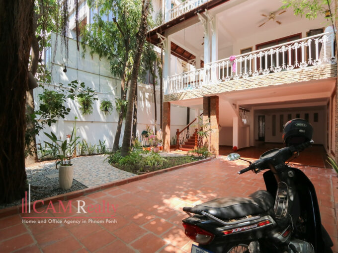 villa for rent in BKK1, Phnom Penh - VL3302168