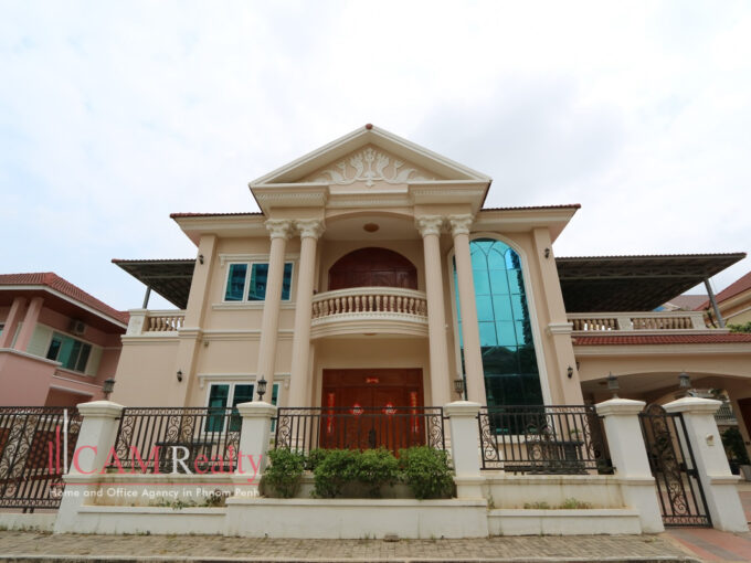 5 bedrooms villa in gated community for rent in Tonle Bassac area - VL3360168 - Phnom Penh