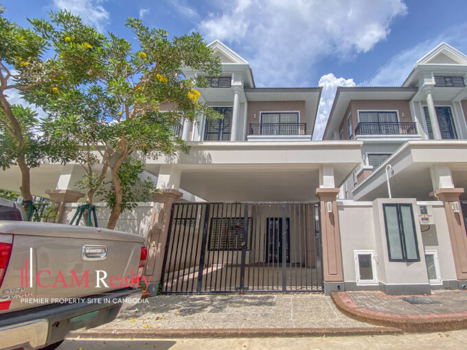 5 Bedrooms Twin Villa For Sale In Peng Huoth Beoung Snor